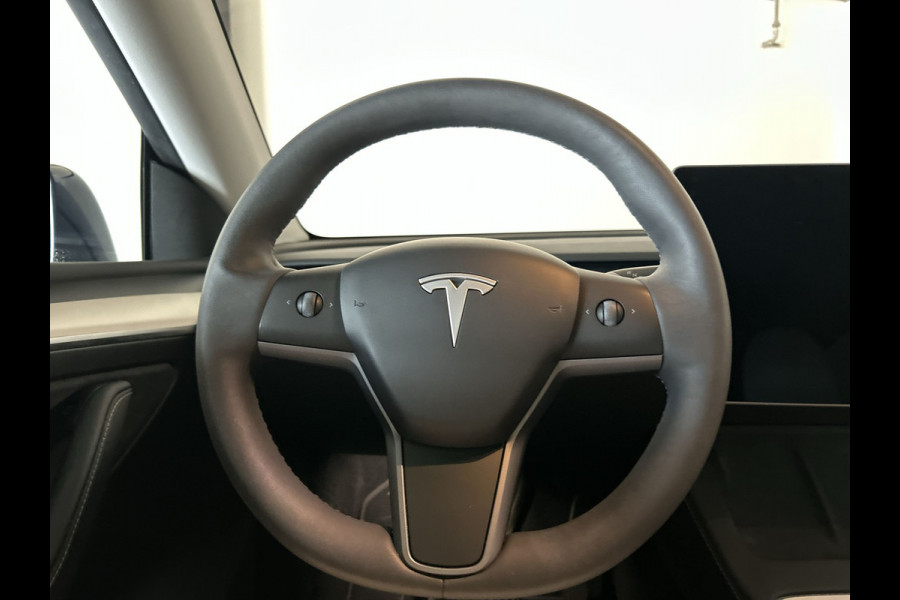 Tesla Model Y RWD 58 kWh | Prachtig blauw | Wit lederen interieur | | Soh (batterijcheck) 93,1 %