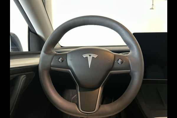 Tesla Model Y RWD 58 kWh | Prachtig blauw | Wit lederen interieur | | Soh (batterijcheck) 93,1 %