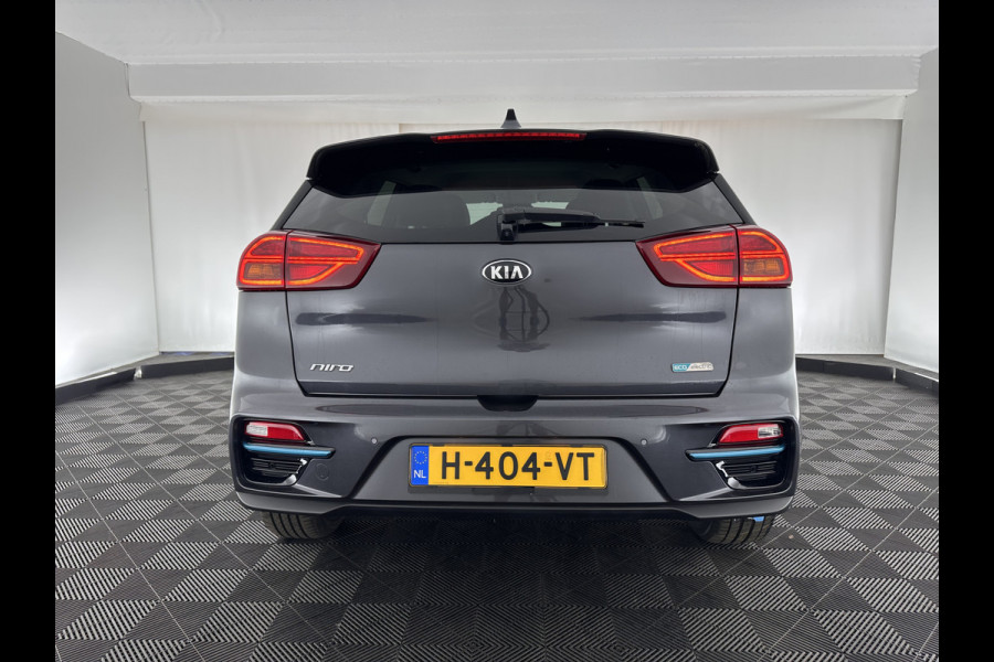 Kia e-Niro ExecutiveLine 64 kWh [ 3-Fase ] (INCL-BTW) Aut. *LUXURY-LEATHER | JBL-AUDIO | FULL-LED | NAVI-FULLMAP | DAB | ADAPT.CRUISE | CAMERA | MEMORY-PACK | LANE-ASSIST | CCS-FASTLOADER | KEYLESS | DIGI-COCKPIT | 17"ALU*