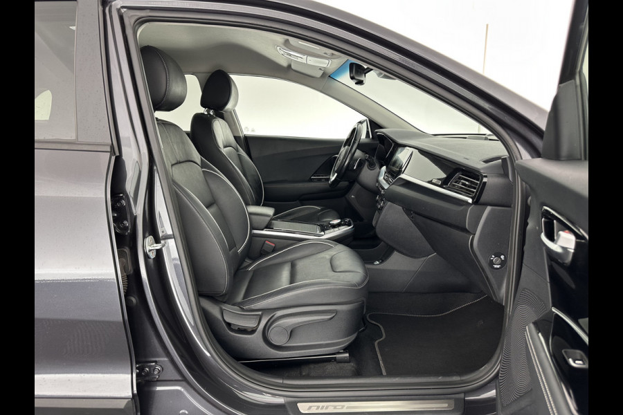 Kia e-Niro ExecutiveLine 64 kWh [ 3-Fase ] (INCL-BTW) Aut. *LUXURY-LEATHER | JBL-AUDIO | FULL-LED | NAVI-FULLMAP | DAB | ADAPT.CRUISE | CAMERA | MEMORY-PACK | LANE-ASSIST | CCS-FASTLOADER | KEYLESS | DIGI-COCKPIT | 17"ALU*