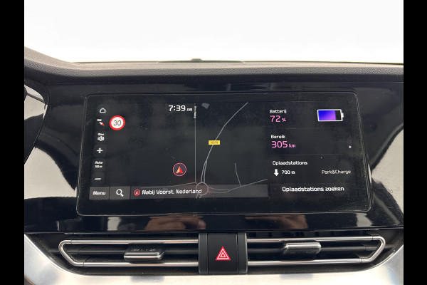 Kia e-Niro ExecutiveLine 64 kWh [ 3-Fase ] (INCL-BTW) Aut. *LUXURY-LEATHER | JBL-AUDIO | FULL-LED | NAVI-FULLMAP | DAB | ADAPT.CRUISE | CAMERA | MEMORY-PACK | LANE-ASSIST | CCS-FASTLOADER | KEYLESS | DIGI-COCKPIT | 17"ALU*