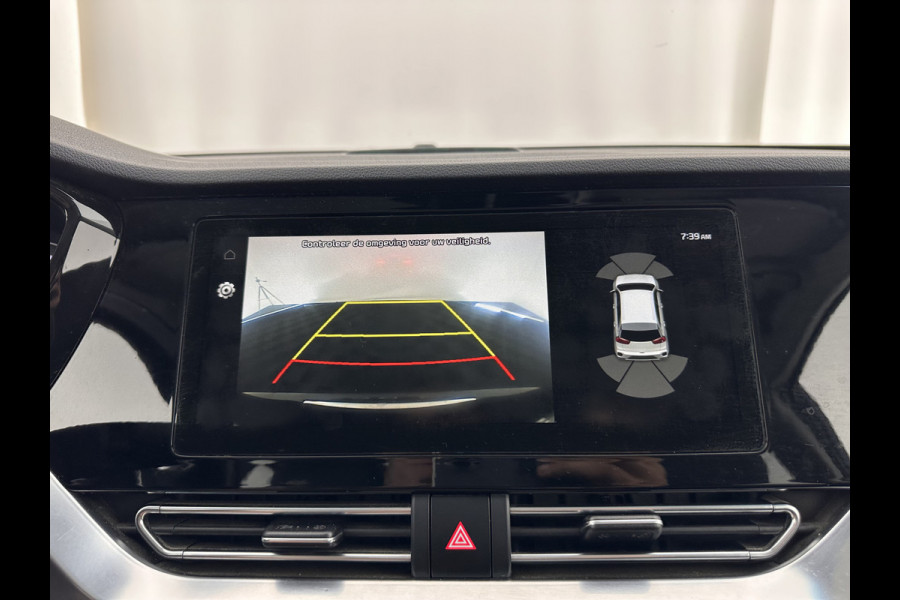 Kia e-Niro ExecutiveLine 64 kWh [ 3-Fase ] (INCL-BTW) Aut. *LUXURY-LEATHER | JBL-AUDIO | FULL-LED | NAVI-FULLMAP | DAB | ADAPT.CRUISE | CAMERA | MEMORY-PACK | LANE-ASSIST | CCS-FASTLOADER | KEYLESS | DIGI-COCKPIT | 17"ALU*
