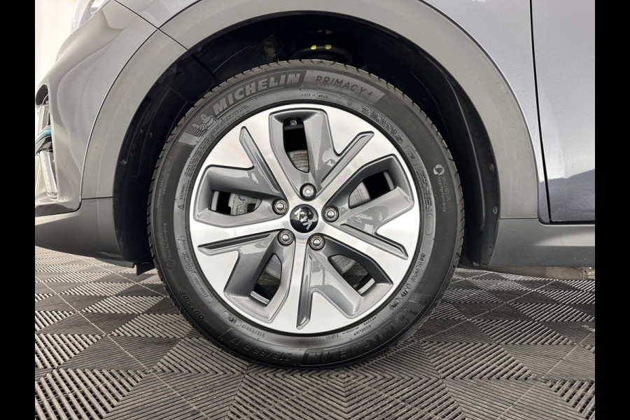Kia e-Niro ExecutiveLine 64 kWh [ 3-Fase ] (INCL-BTW) Aut. *LUXURY-LEATHER | JBL-AUDIO | FULL-LED | NAVI-FULLMAP | DAB | ADAPT.CRUISE | CAMERA | MEMORY-PACK | LANE-ASSIST | CCS-FASTLOADER | KEYLESS | DIGI-COCKPIT | 17"ALU*
