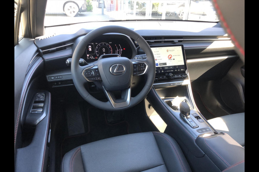Lexus LBX 1.5 Hybrid Emotion Bi Tone | Leer, Stoel + Stuurverwarming, Parkeersensoren, Dodehoekherkenning