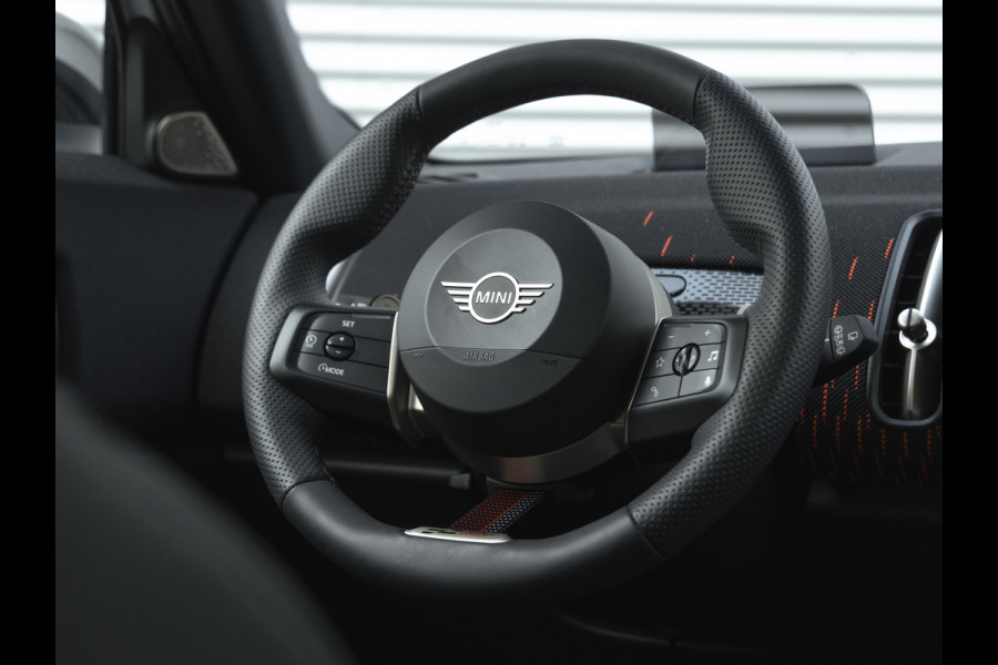 MINI Countryman 1.5 C John Cooper Works - XL Pakket - Pano - Trekhaak