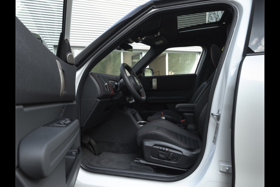 MINI Countryman 1.5 C John Cooper Works - XL Pakket - Pano - Trekhaak