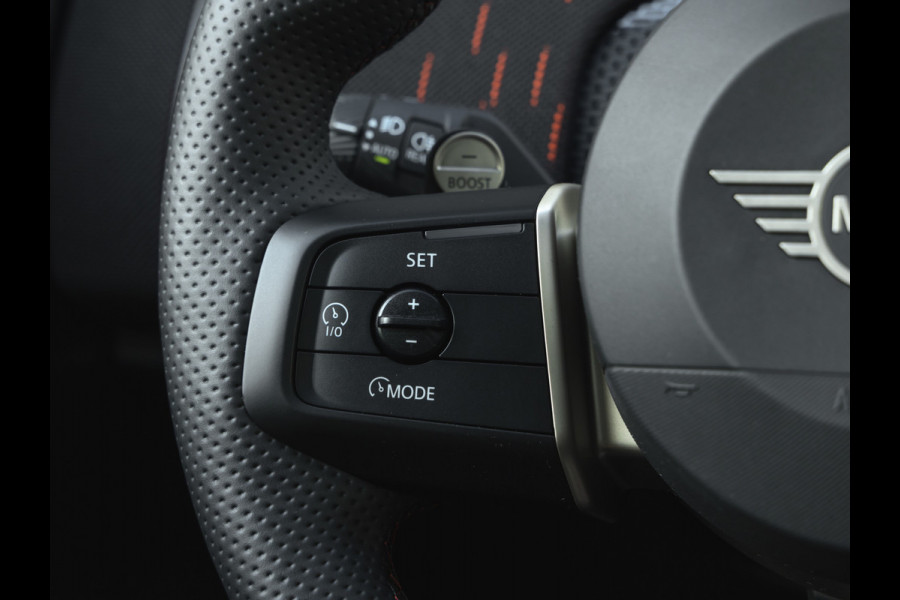 MINI Countryman 1.5 C John Cooper Works - XL Pakket - Pano - Trekhaak