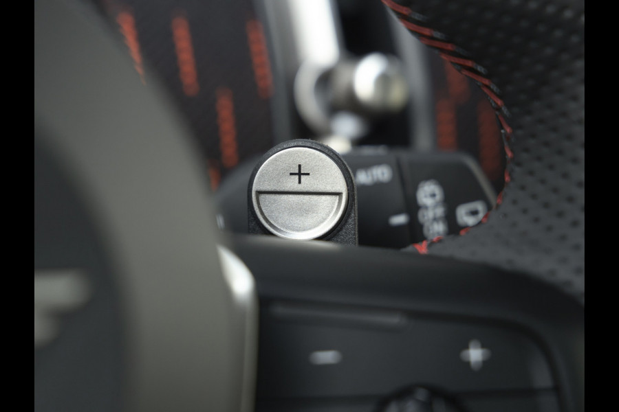 MINI Countryman 1.5 C John Cooper Works - XL Pakket - Pano - Trekhaak