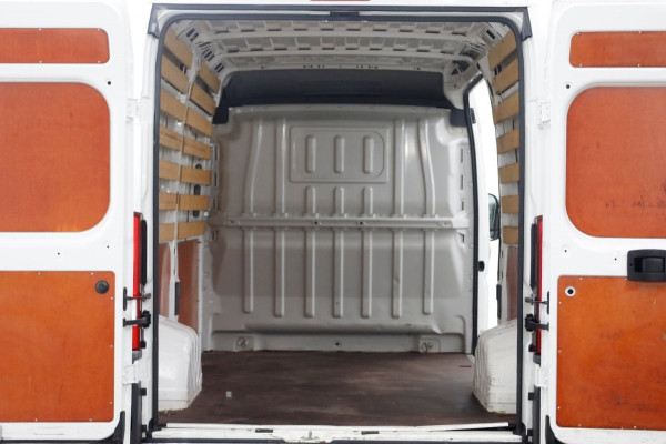 Peugeot Boxer 2.0 BlueHDI Euro6 L2H2 Premium Airco 06-2018
