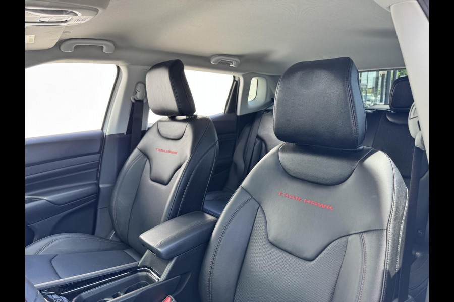 Jeep Compass 4xe 240 Plug-in Hybrid Electric Trailhawk | Apple Carplay | Lederen bekleding | Meer foto's volgen