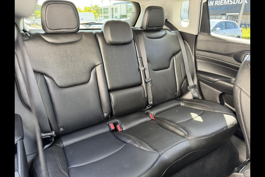 Jeep Compass 4xe 240 Plug-in Hybrid Electric Trailhawk | Apple Carplay | Lederen bekleding | Meer foto's volgen
