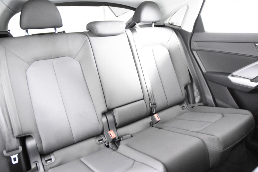 Audi Q3 Sportback 35 TFSI *1ste Eigenaar*Navigatie*Stoelverwarming*