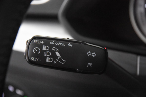 Škoda Superb Combi 1.4 TSI iV Hybrid *1ste Eigenaar*Navigatie*Stoelverwarming*