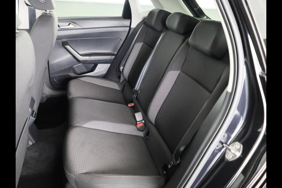 Volkswagen Polo 1.0 TSI Life 95PK | Navigatie | Camera | Keyless entry | Parkeersensoren | Stoelverwarming
