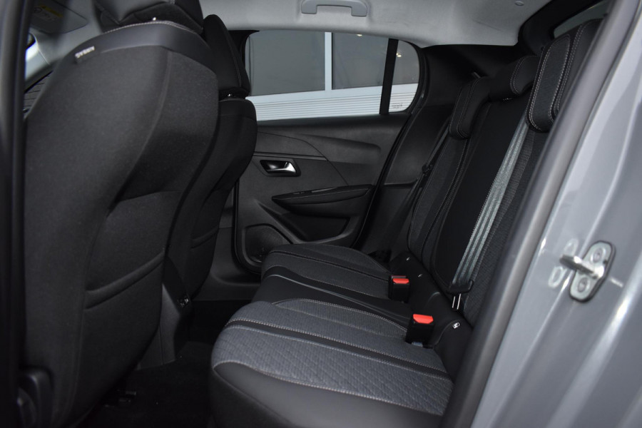 Peugeot 208 Hybrid 100PK e-DCS6 Allure | Navi | PDC | Incl. garantie
