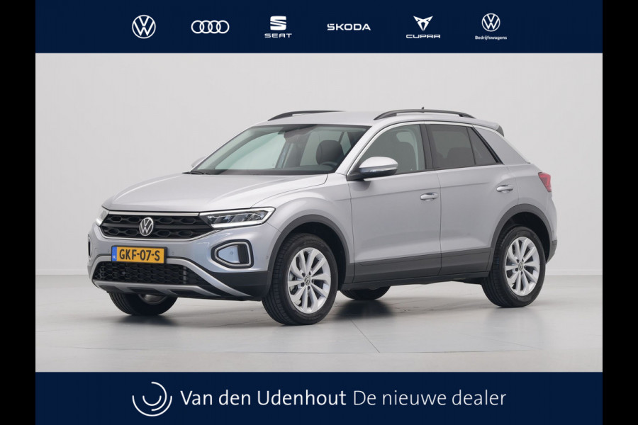 Volkswagen T-Roc 1.5 TSI 150pk DSG Life Edition Camera Carplay Keyless Clima 199