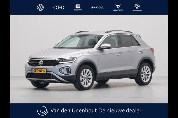 Volkswagen T-Roc 1.5 TSI 150pk DSG Life Edition Camera Carplay Keyless Clima 199