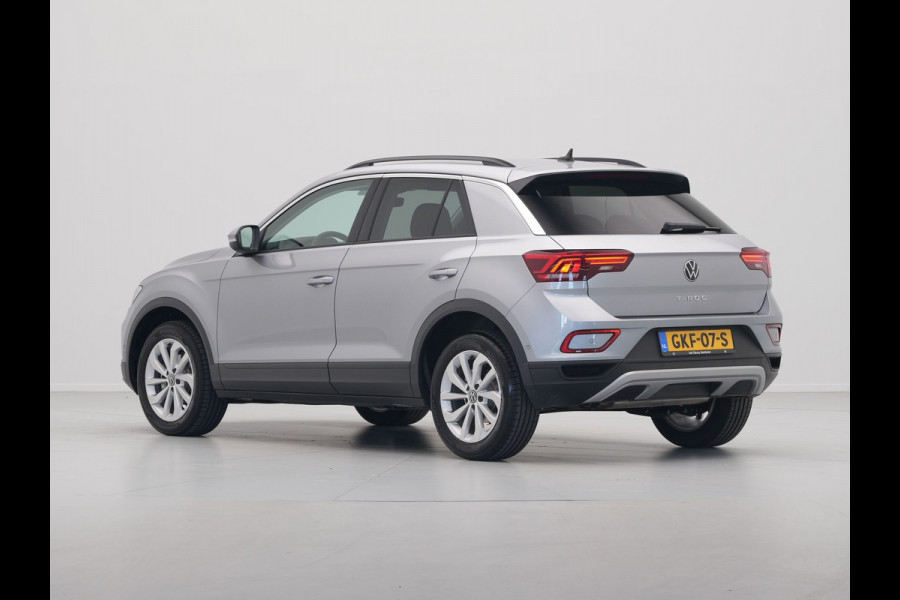 Volkswagen T-Roc 1.5 TSI 150pk DSG Life Edition Camera Carplay Keyless Clima 199