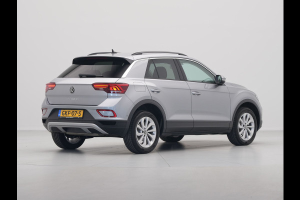 Volkswagen T-Roc 1.5 TSI 150pk DSG Life Edition Camera Carplay Keyless Clima 199