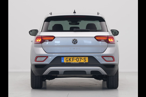Volkswagen T-Roc 1.5 TSI 150pk DSG Life Edition Camera Carplay Keyless Clima 199