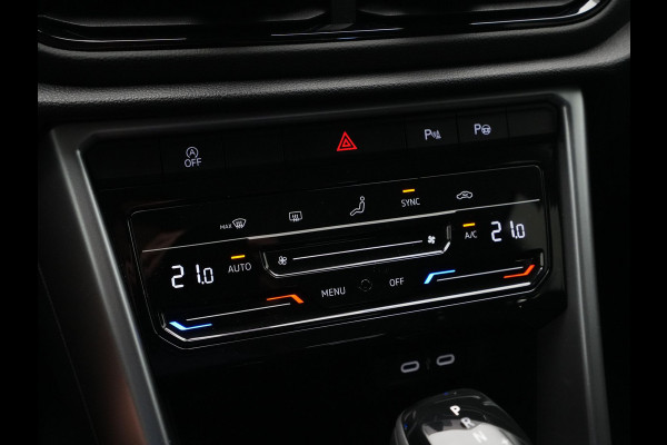 Volkswagen T-Roc 1.5 TSI 150pk DSG Life Edition Camera Carplay Keyless Clima 199