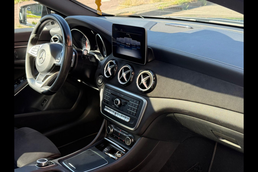 Mercedes-Benz CLA-Klasse 200 | Pano | Cruise | Camera |