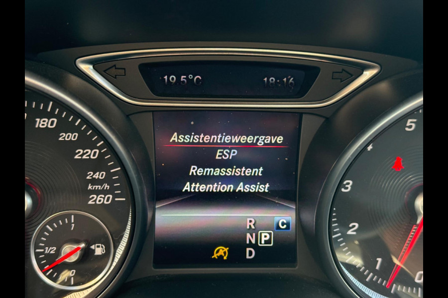 Mercedes-Benz CLA-Klasse 200 | Pano | Cruise | Camera |