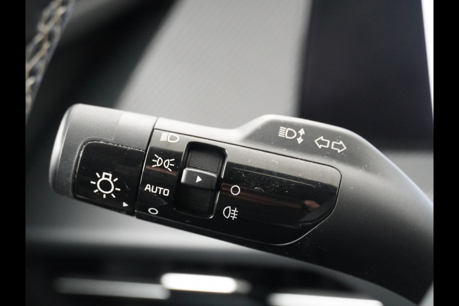 Kia Ev6 GT-Line 77.4 kWh - SOH 95,7% - Elektrisch glazen schuif-/kanteldak - Apple Carplay/Android Auto  - Fabrieksgarantie tot 05-2029