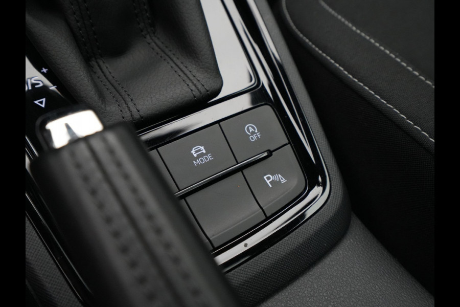 Škoda Kamiq 1.0 TSI 110pk DSG Sport Business Panorama dak 18"lm velgen Keyless Camera Clima 192