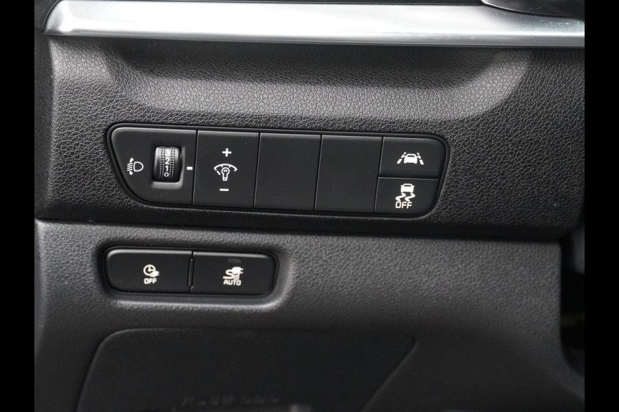 Kia e-Niro DynamicLine 64 kWh - SOH 96,9% - Adaptief Cruise Control - Climate Control - Lichtmetalen Velgen - Navigatie - Fabrieksgarantie Tot 2029