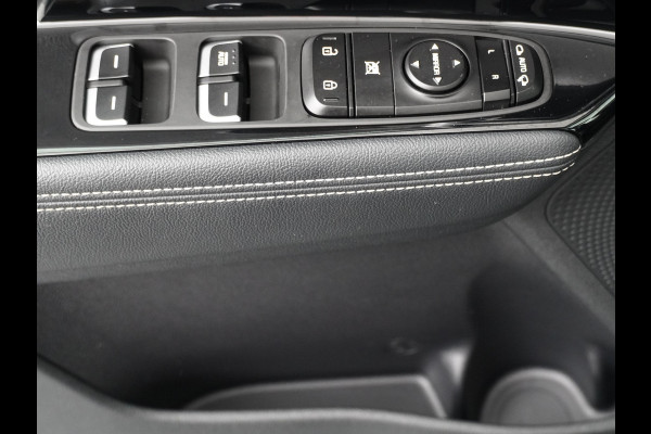 Kia e-Niro DynamicLine 64 kWh - SOH 94,2% - Adaptief Control - Climate Control - Navigatie - Apple/Android Carplay - Fabrieksgarantie Tot 2029