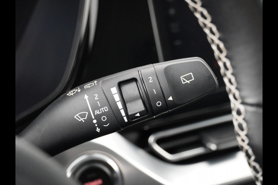 Kia e-Niro DynamicLine 64 kWh - SOH 94,2% - Adaptief Control - Climate Control - Navigatie - Apple/Android Carplay - Fabrieksgarantie Tot 2029