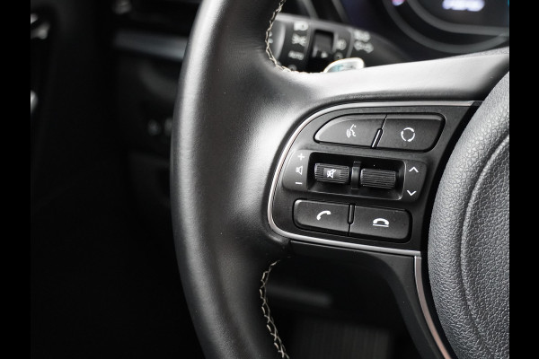 Kia e-Niro DynamicLine 64 kWh - SOH 94,2% - Adaptief Control - Climate Control - Navigatie - Apple/Android Carplay - Fabrieksgarantie Tot 2029