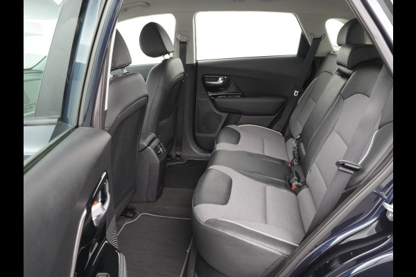 Kia e-Niro DynamicLine 64 kWh - SOH 94,2% - Adaptief Control - Climate Control - Navigatie - Apple/Android Carplay - Fabrieksgarantie Tot 2029