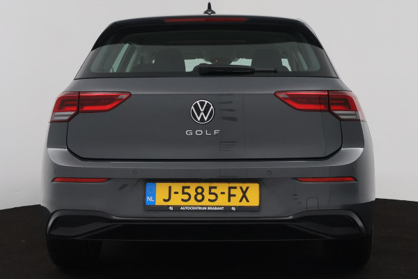Volkswagen Golf 1.5 TSI Life Business (STOELVERWARMING, NAVIGATIE, ELEKTR STOELEN, DIGITAAL DASHBOARD, PARKEERSENSOREN, NL-AUTO)