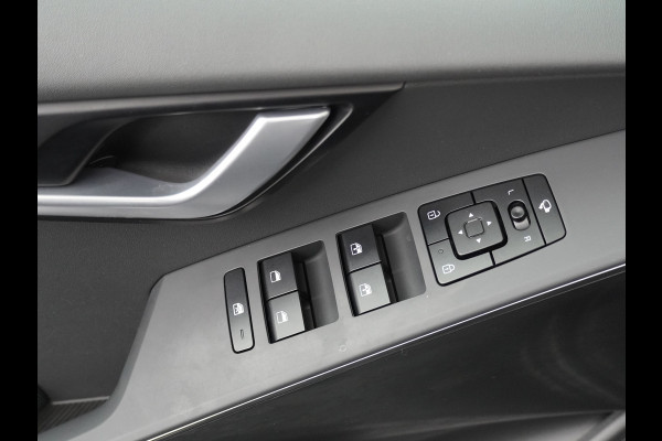 Kia Niro EV DynamicLine 64.8 kWh - SOH 98,4% - Apple Carplay/ Android Auto - Cruise Control - Adaptief Cruise Control - Navigatie - Fabrieksgarantie tot 03-2030