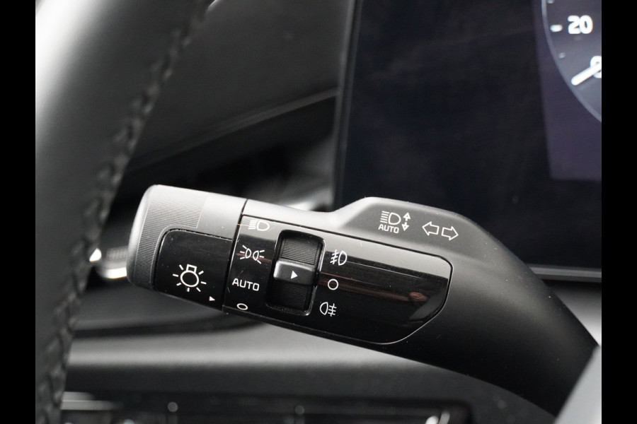 Kia Niro EV DynamicLine 64.8 kWh - SOH 98,4% - Apple Carplay/ Android Auto - Cruise Control - Adaptief Cruise Control - Navigatie - Fabrieksgarantie tot 03-2030
