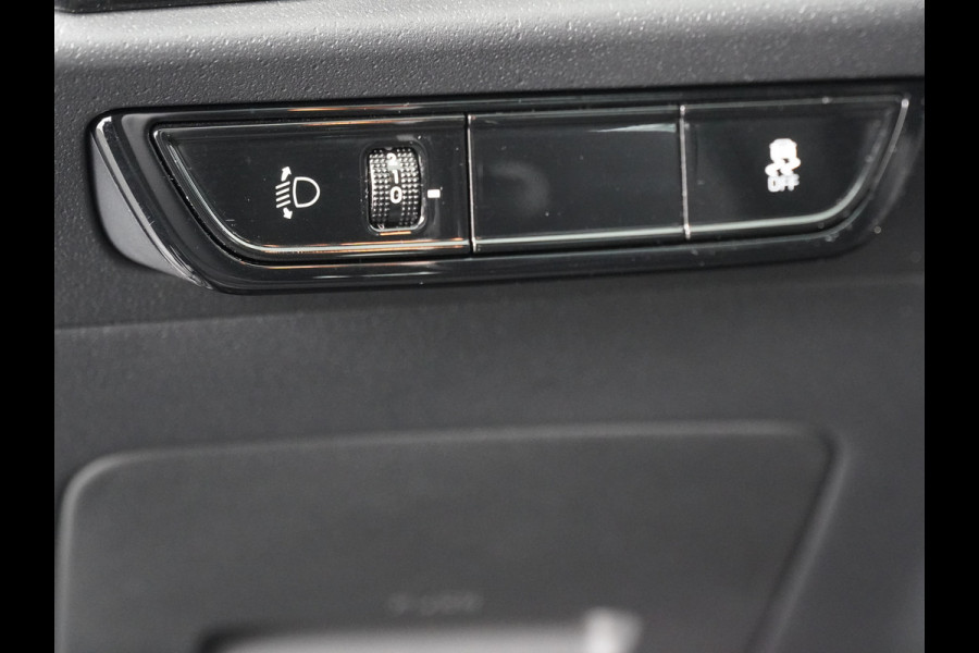 Kia Niro EV DynamicLine 64.8 kWh - SOH 98,4% - Apple Carplay/ Android Auto - Cruise Control - Adaptief Cruise Control - Navigatie - Fabrieksgarantie tot 03-2030