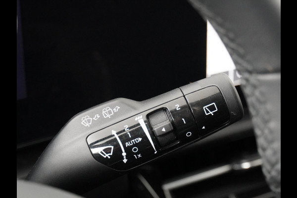 Kia Niro EV DynamicLine 64.8 kWh - SOH 98,4% - Apple Carplay/ Android Auto - Cruise Control - Adaptief Cruise Control - Navigatie - Fabrieksgarantie tot 03-2030