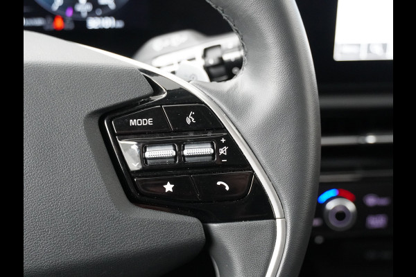 Kia Niro EV DynamicLine 64.8 kWh - SOH 98,4% - Apple Carplay/ Android Auto - Cruise Control - Adaptief Cruise Control - Navigatie - Fabrieksgarantie tot 03-2030