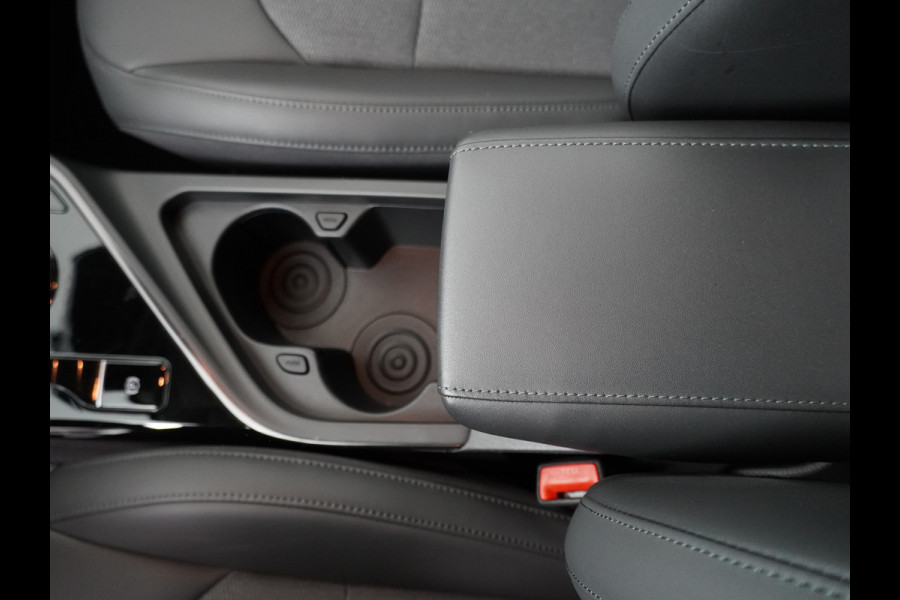 Kia Niro EV DynamicLine 64.8 kWh - SOH 98,4% - Apple Carplay/ Android Auto - Cruise Control - Adaptief Cruise Control - Navigatie - Fabrieksgarantie tot 03-2030