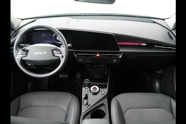 Kia Niro EV DynamicLine 64.8 kWh - SOH 98,4% - Apple Carplay/ Android Auto - Cruise Control - Adaptief Cruise Control - Navigatie - Fabrieksgarantie tot 03-2030