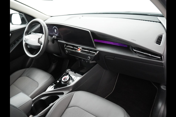 Kia Niro EV DynamicLine 64.8 kWh - SOH 98,4% - Apple Carplay/ Android Auto - Cruise Control - Adaptief Cruise Control - Navigatie - Fabrieksgarantie tot 03-2030