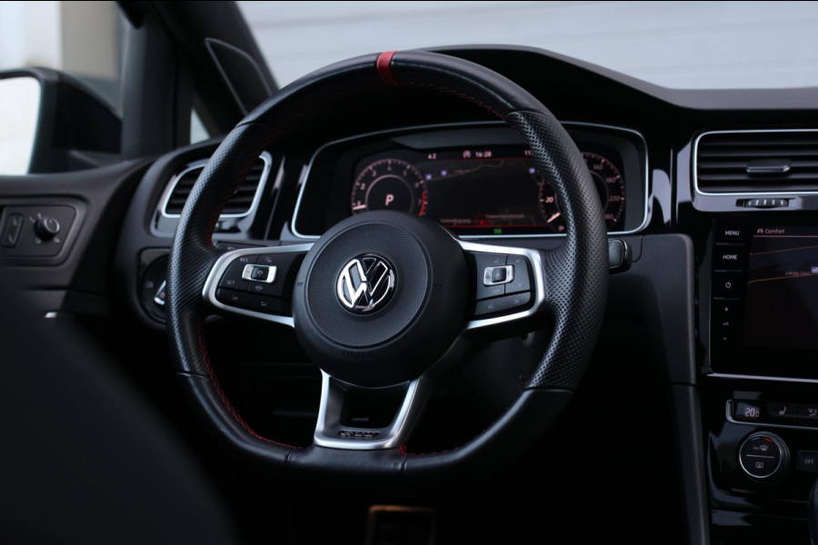 Volkswagen Golf 2.0 TSI GTI TCR *Akra*Pano*Dynaudio*Camera*Leder*DCC*