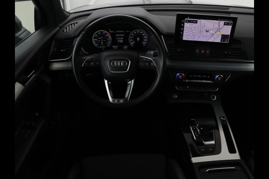 Audi Q5 50 TFSI e quattro S edition | Stoelverwarming | Adaptive cruise | Matrix LED | Half leder | Camera | Carplay | Sfeerverlichting | Sportstoelen | Navigatie