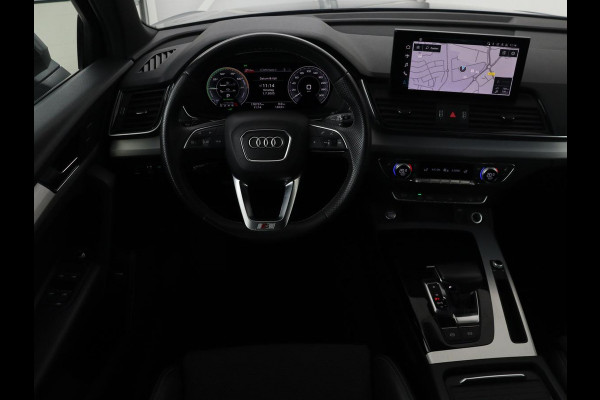 Audi Q5 50 TFSI e quattro S edition | Stoelverwarming | Adaptive cruise | Matrix LED | Half leder | Camera | Carplay | Sfeerverlichting | Sportstoelen | Navigatie