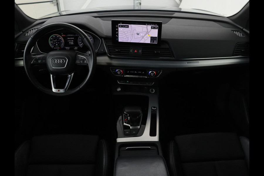 Audi Q5 50 TFSI e quattro S edition | Stoelverwarming | Adaptive cruise | Matrix LED | Half leder | Camera | Carplay | Sfeerverlichting | Sportstoelen | Navigatie