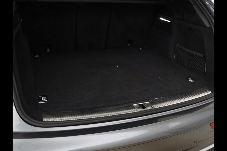 Audi Q5 50 TFSI e quattro S edition | Stoelverwarming | Adaptive cruise | Matrix LED | Half leder | Camera | Carplay | Sfeerverlichting | Sportstoelen | Navigatie