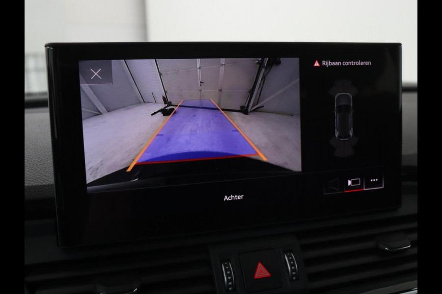 Audi Q5 50 TFSI e quattro S edition | Stoelverwarming | Adaptive cruise | Matrix LED | Half leder | Camera | Carplay | Sfeerverlichting | Sportstoelen | Navigatie