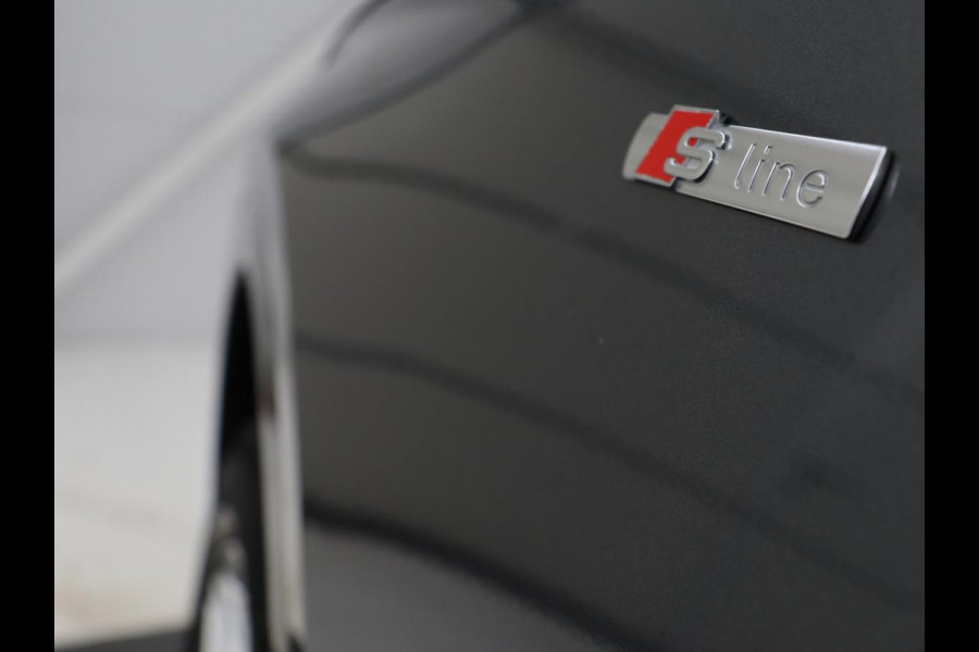 Audi Q5 50 TFSI e quattro S edition | Stoelverwarming | Adaptive cruise | Matrix LED | Half leder | Camera | Carplay | Sfeerverlichting | Sportstoelen | Navigatie